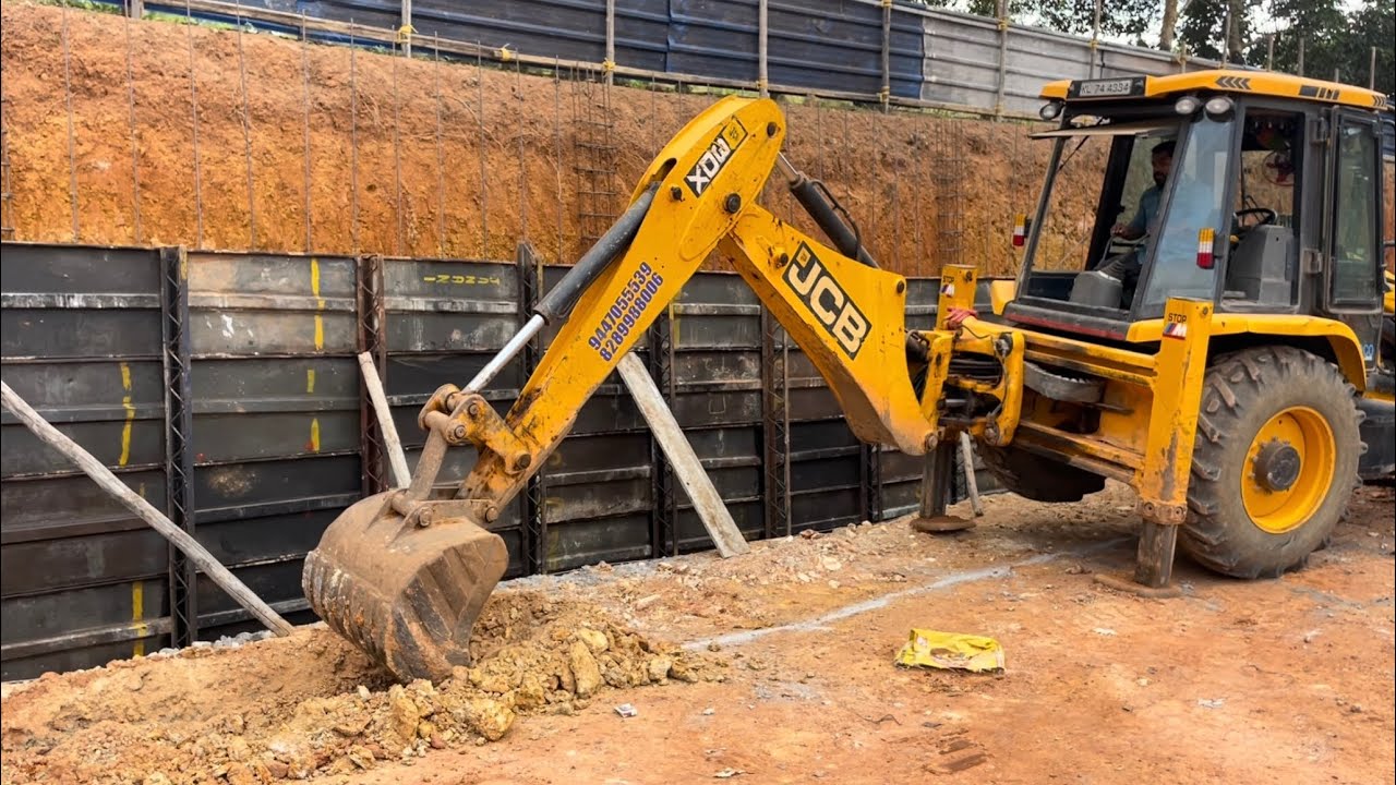 Jcb 3dx digging long pit for placing supports of retaining wall #jcb #jcb3dx #jcbmachine #jcbtractor