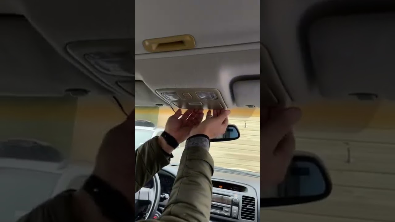 Снятие консоли потолка Toyota Camry
