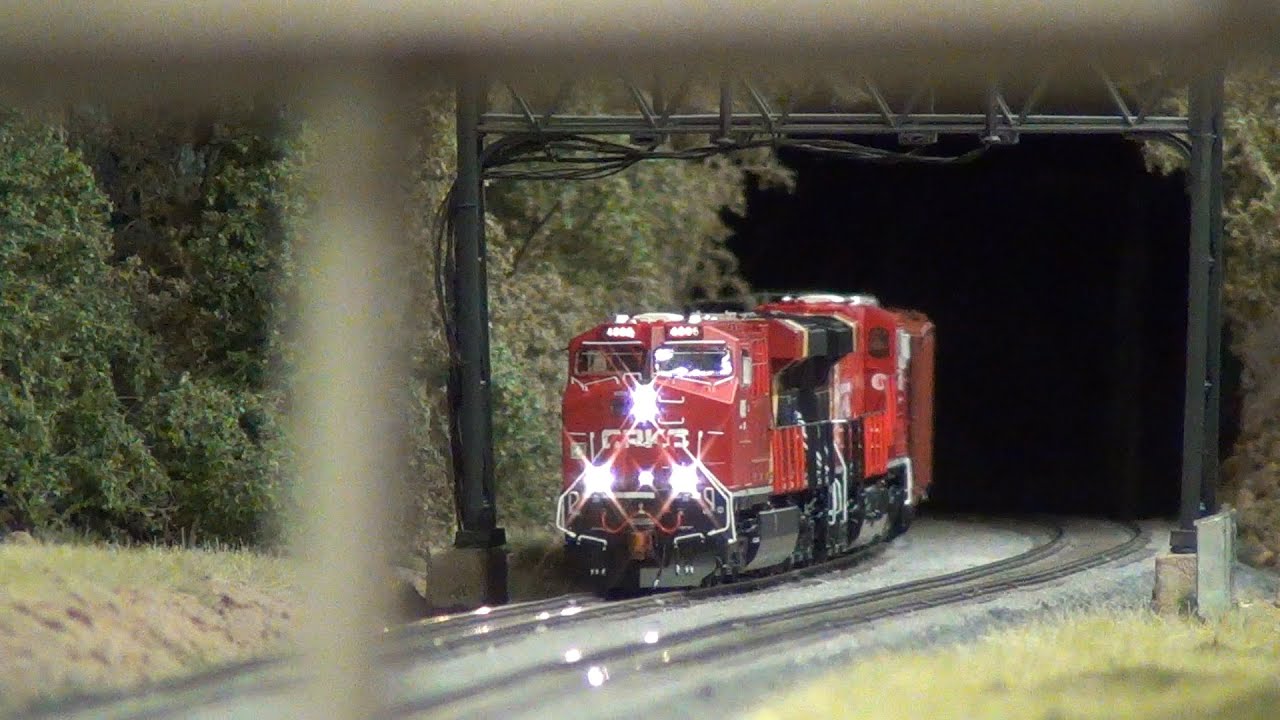 Scale Trains CPKC GE ES44AC  Tank Train