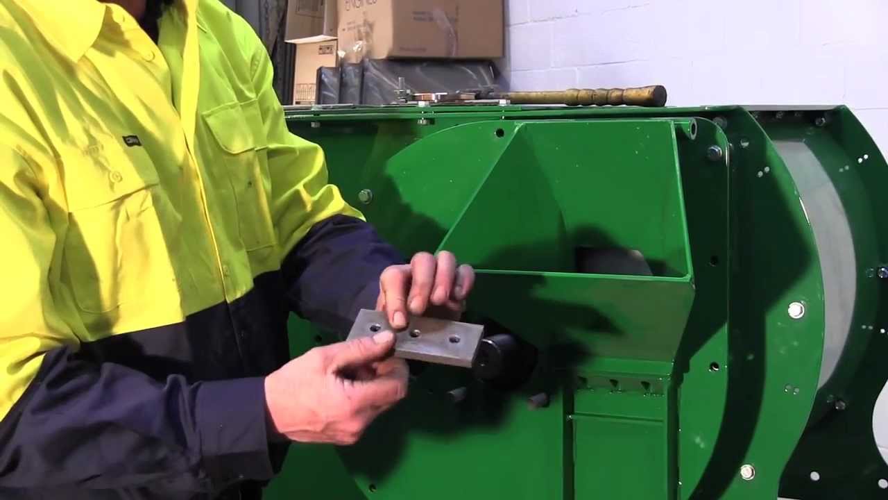 Best Built Chipper Mulcher Shredder in Australia Red Roo CMS100