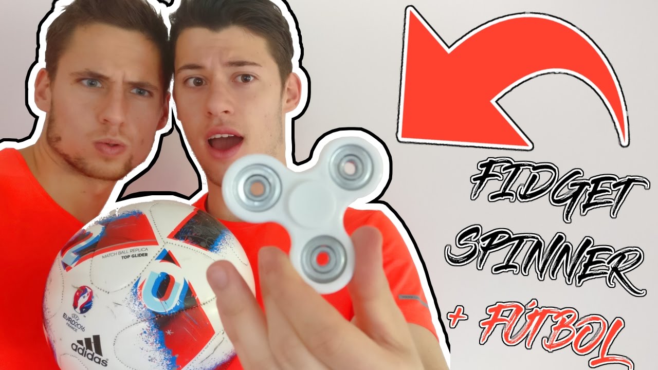 Trucos de F&uacute;tbol con FIDGET SPINNER &iexcl;WOW! (Parodia Freestyle) | Living4Football