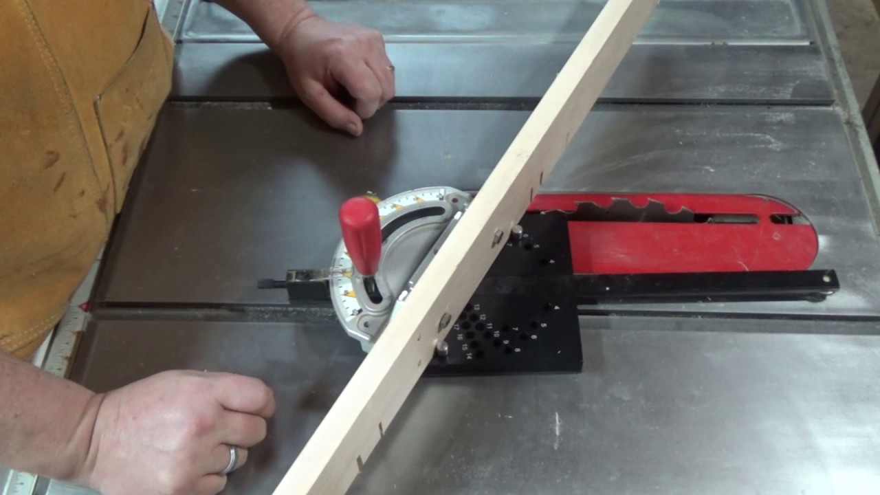 Segmented Frame using the Miter Set