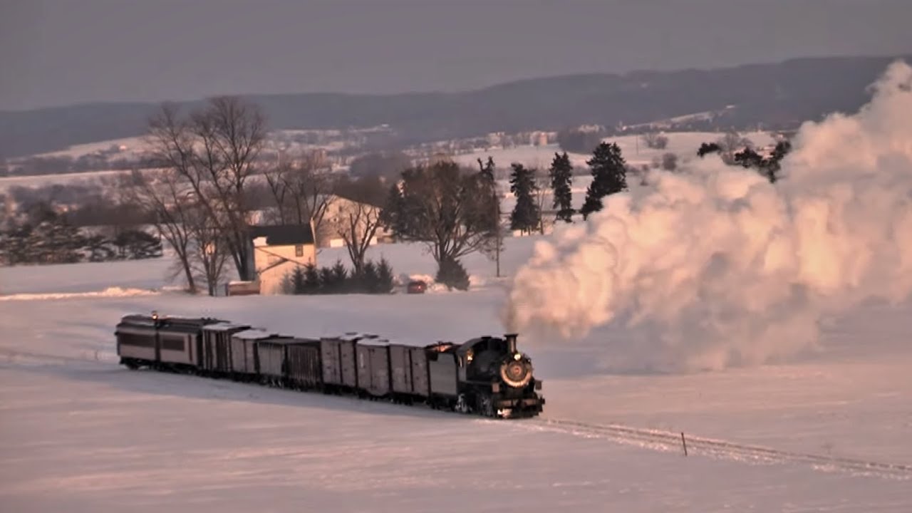 Strasburg Rail Road Winter Photo Freight - N&W #382