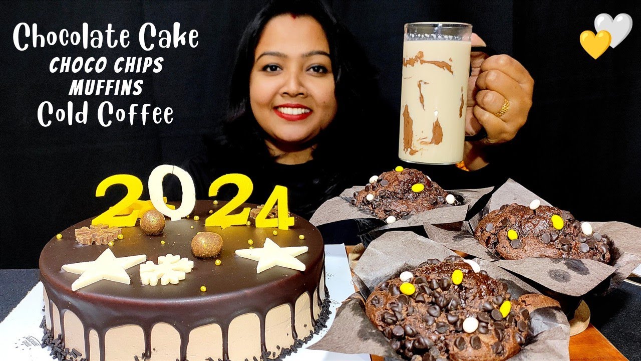 Chocolate Cake Eating ASMR | Choco chips Muffins, Cold Coffee, Cake Mukbang | PP Eats Cake