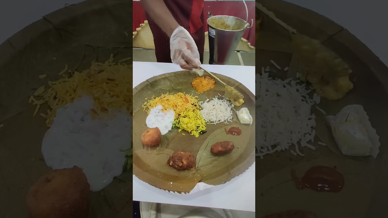 Andhra Veg Meals At Wedding | Pelli Bhojanalu #food #foodie #shorts #foodlover #short