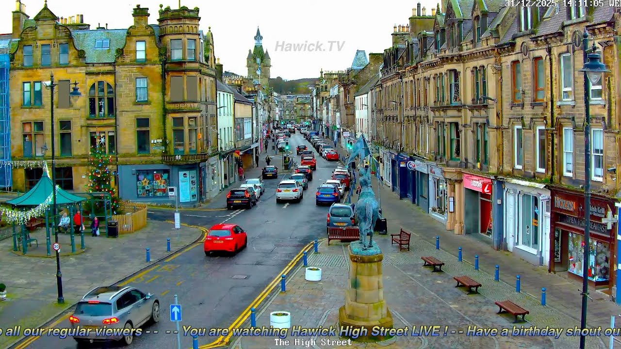 Hawick TV LiveCam - The High Street - Lo-fi beats and chillout