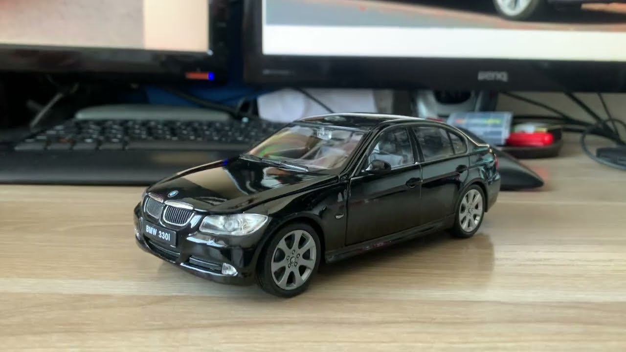 Обзор модели BMW 330i в масштабе 1:24 от Welly