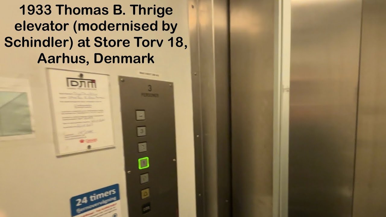 1933 Thomas B. Thrige elevator (modernised by Schindler) at Store Torv 18, Aarhus, Denmark