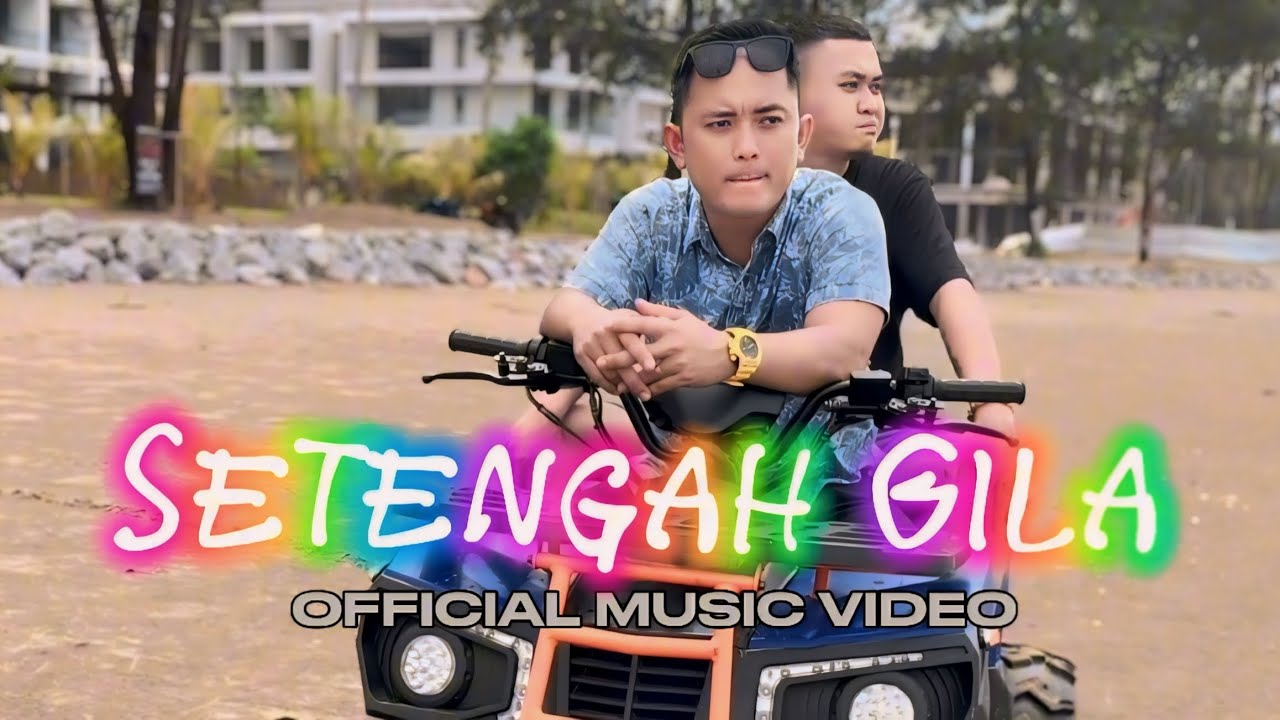 Leo James - Setengah Gila (Official Music Video)