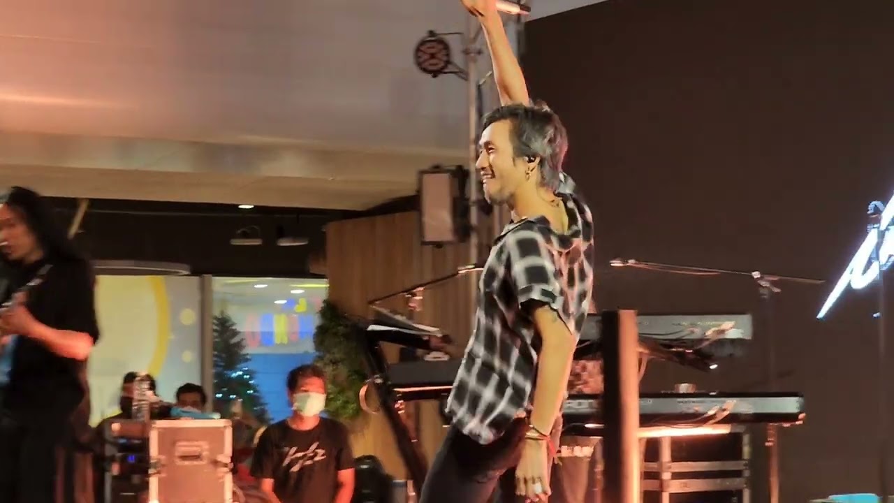 #bodyslam คอนเสิร์ตล่าสุด #เล่นสด 18 เพลง มันส์กันยาวๆ  เซ็นทรัลเวิลด์