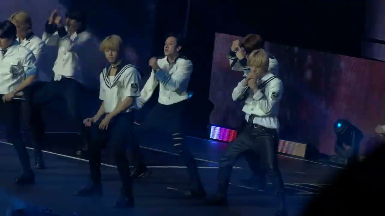 Stray Kids - Hellevator [Maniac World Tour in Australia Sydney Day 1]