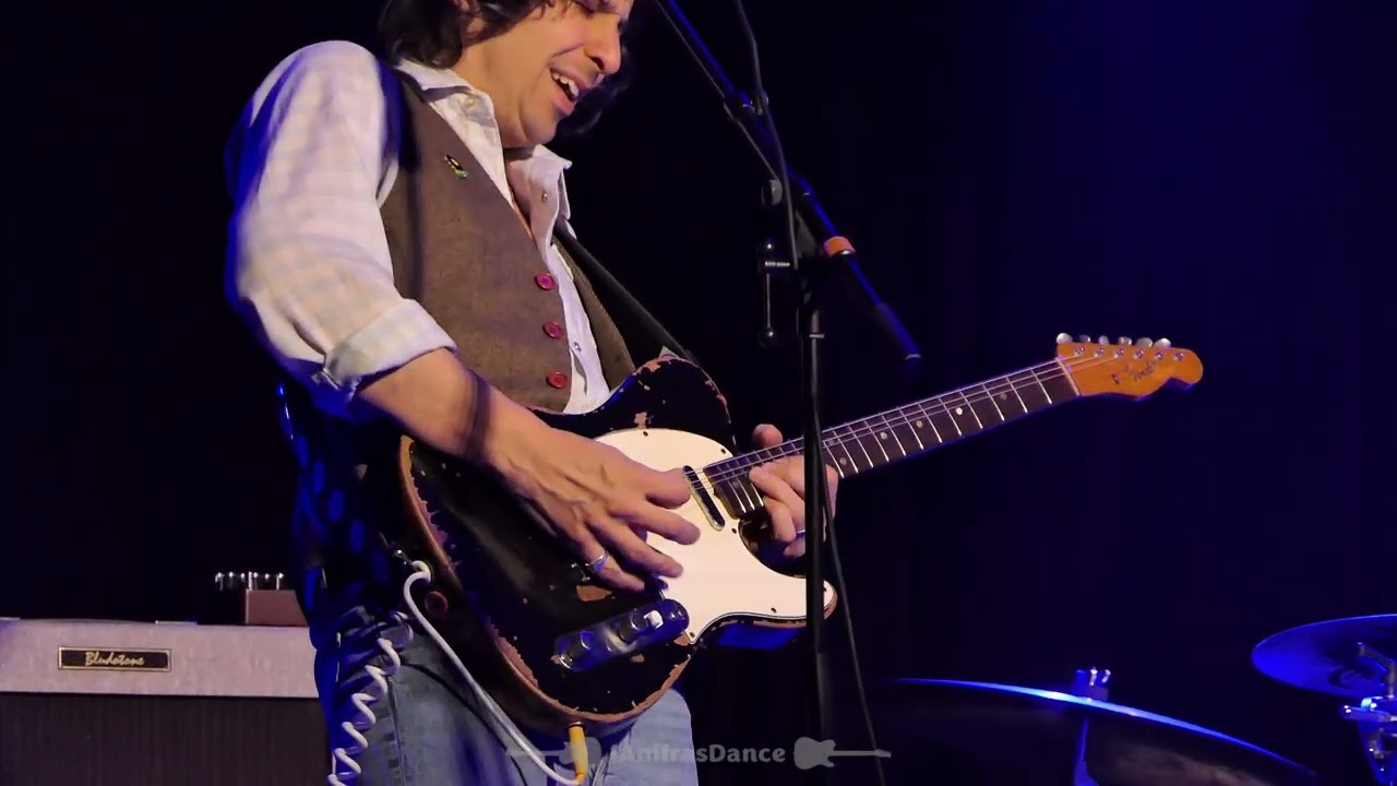 Davy Knowles FULL SHOW - 4/25/25 Jammin Javas - Vienna, VA