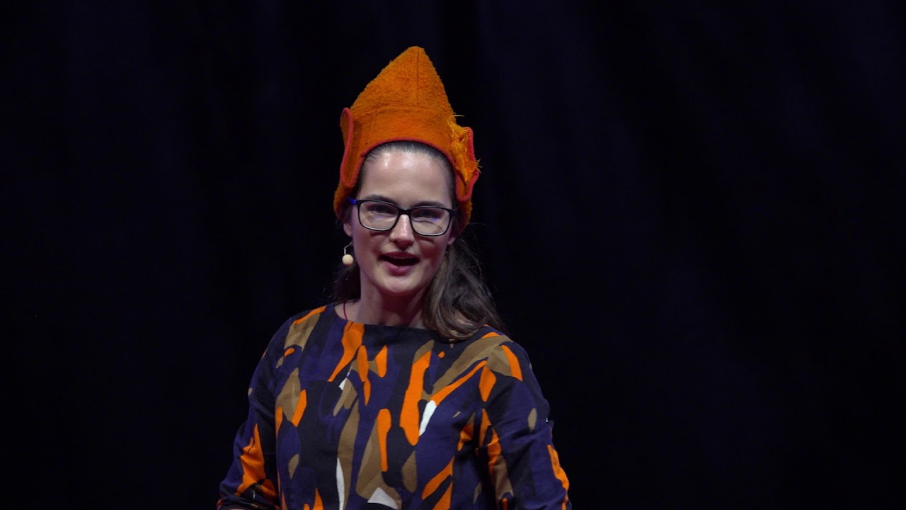 Önkéntesség, amivel mi is többet kapunk a világból | Fehér Anna Ditta | TEDxDanubia