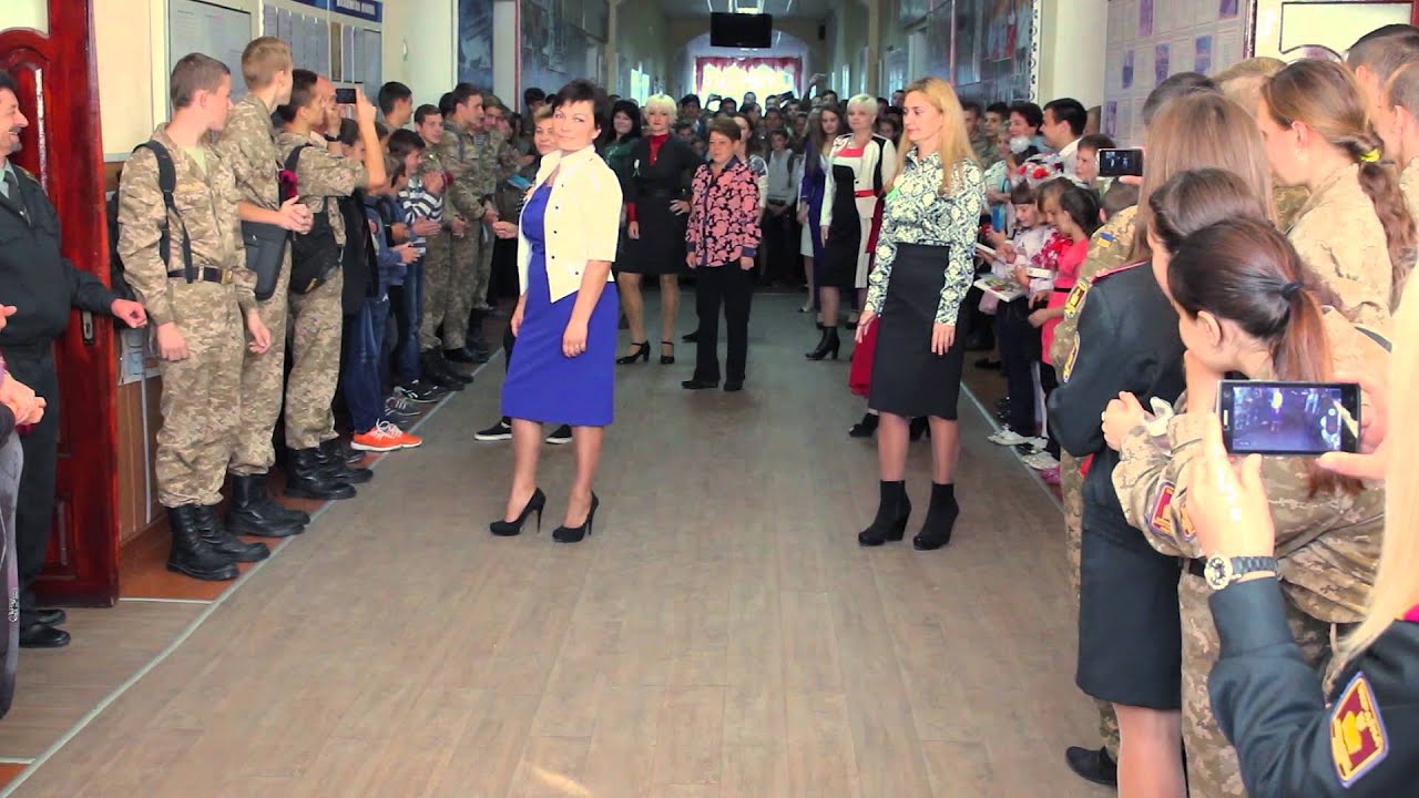 Флешмоб учителів Тульчинської школи-інтернату-ліцею (2.10.2015р.)