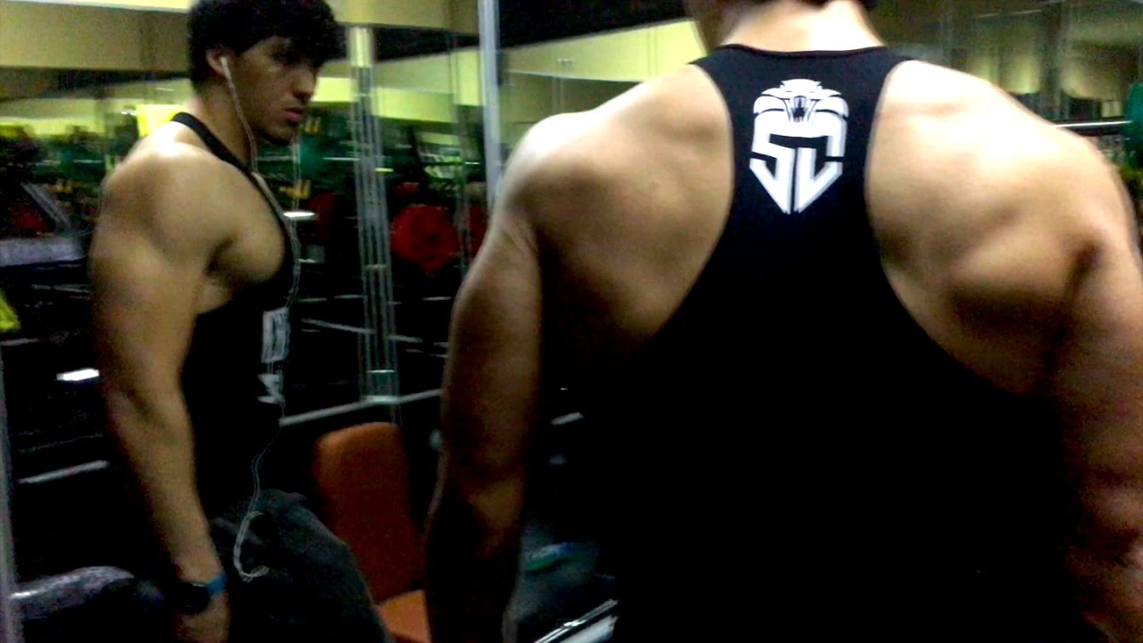 VLOG 107 - UPPER CHEST x SHOULDERS | نهار الأحد Dizzy Dross عرضت على