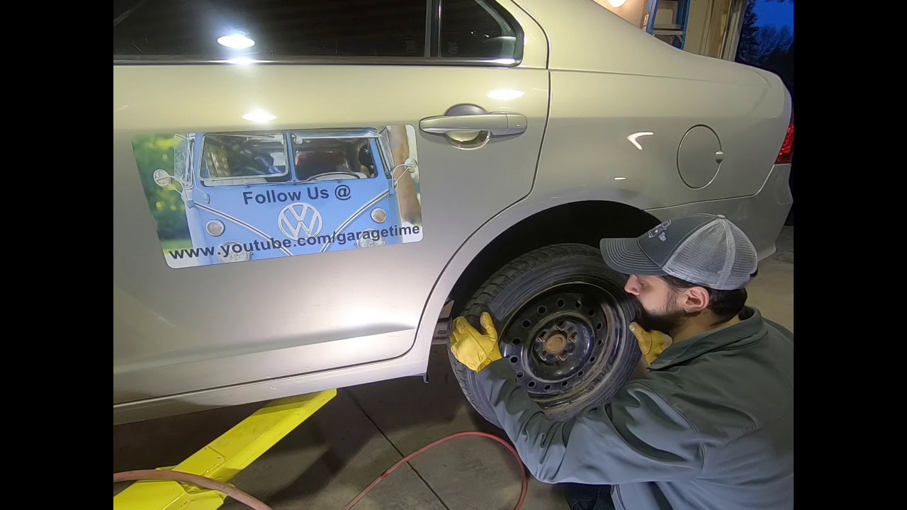 How to remove a stuck winter tire