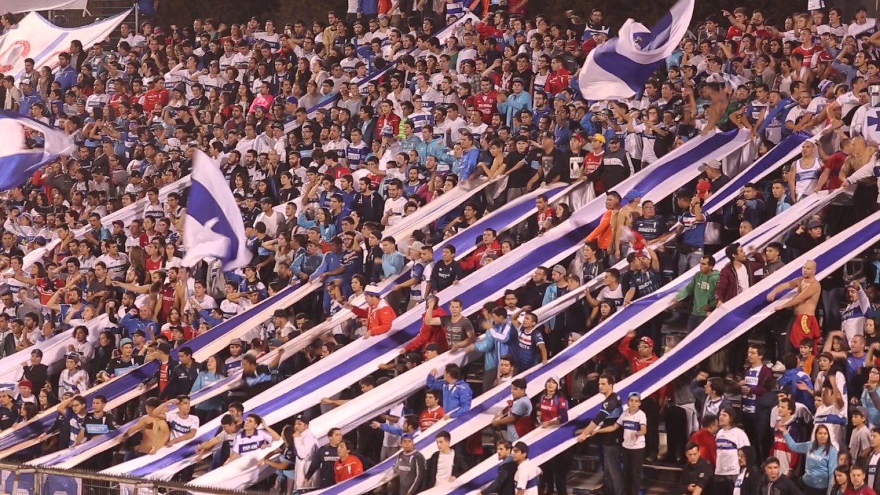 Suenan los bombos llegaron LOS CRUZADOS