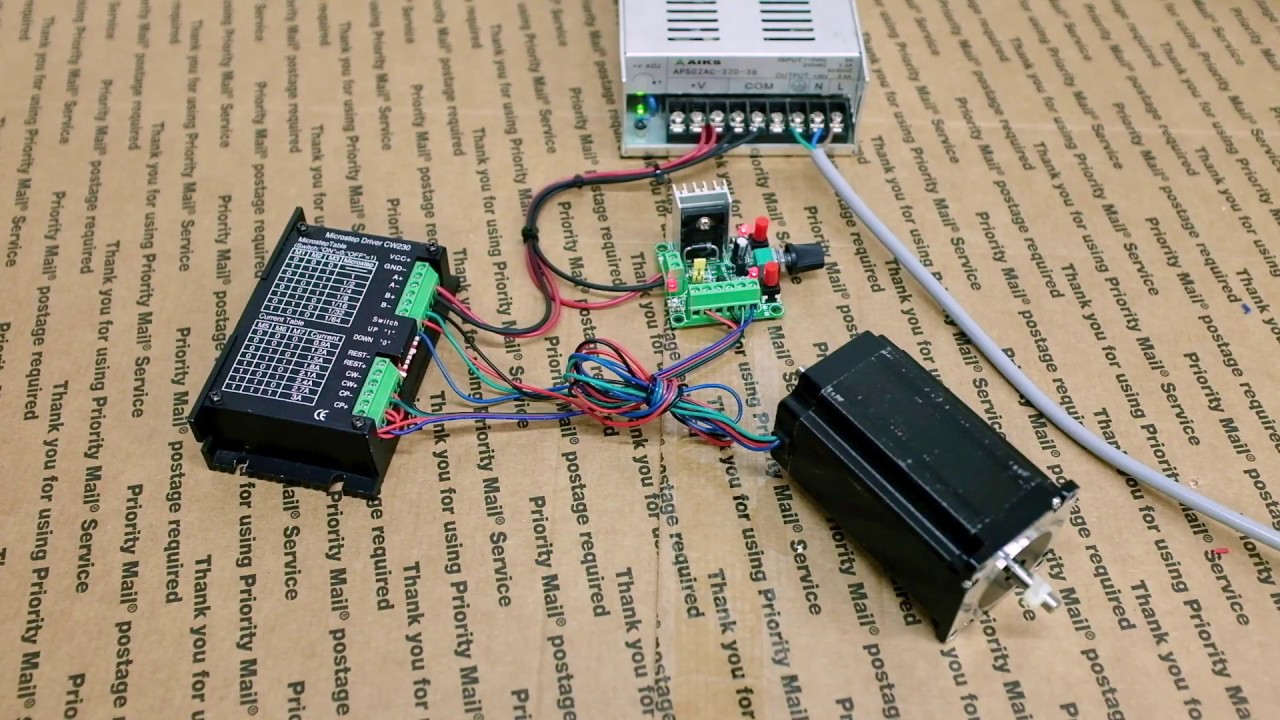 Controlling a stepper motor through a signal generator