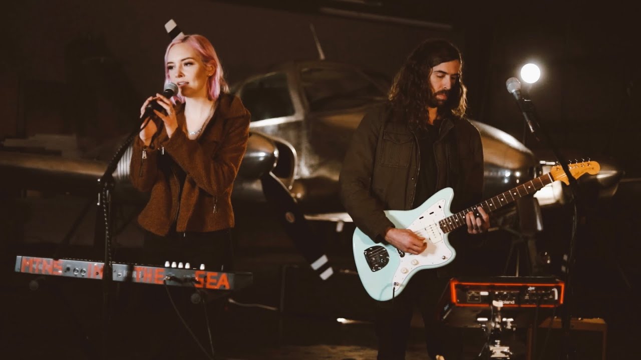 Mountains in the Sea - Higher (Live Music Video)