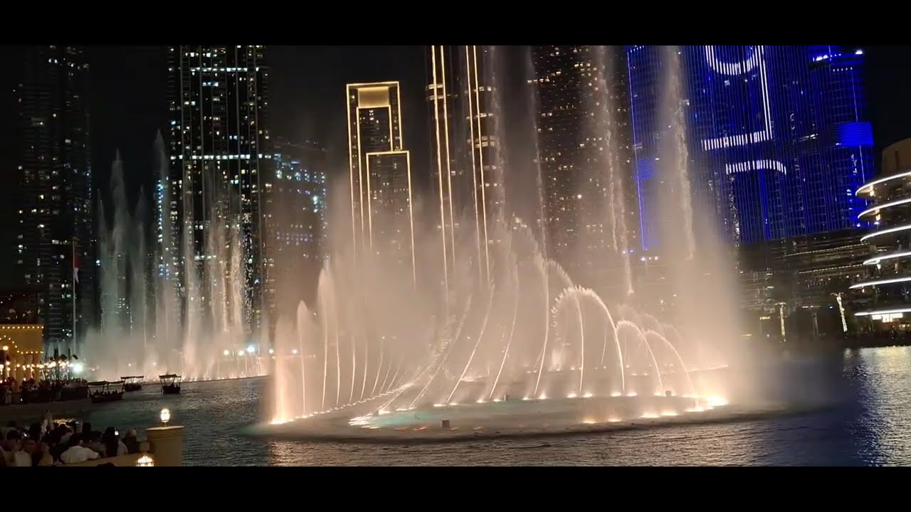 Epic vibes in Downtown Dubai 🌆 The crowd goes wild #DubaiDowntown #GreatViews #CityLife #burjkhalifa