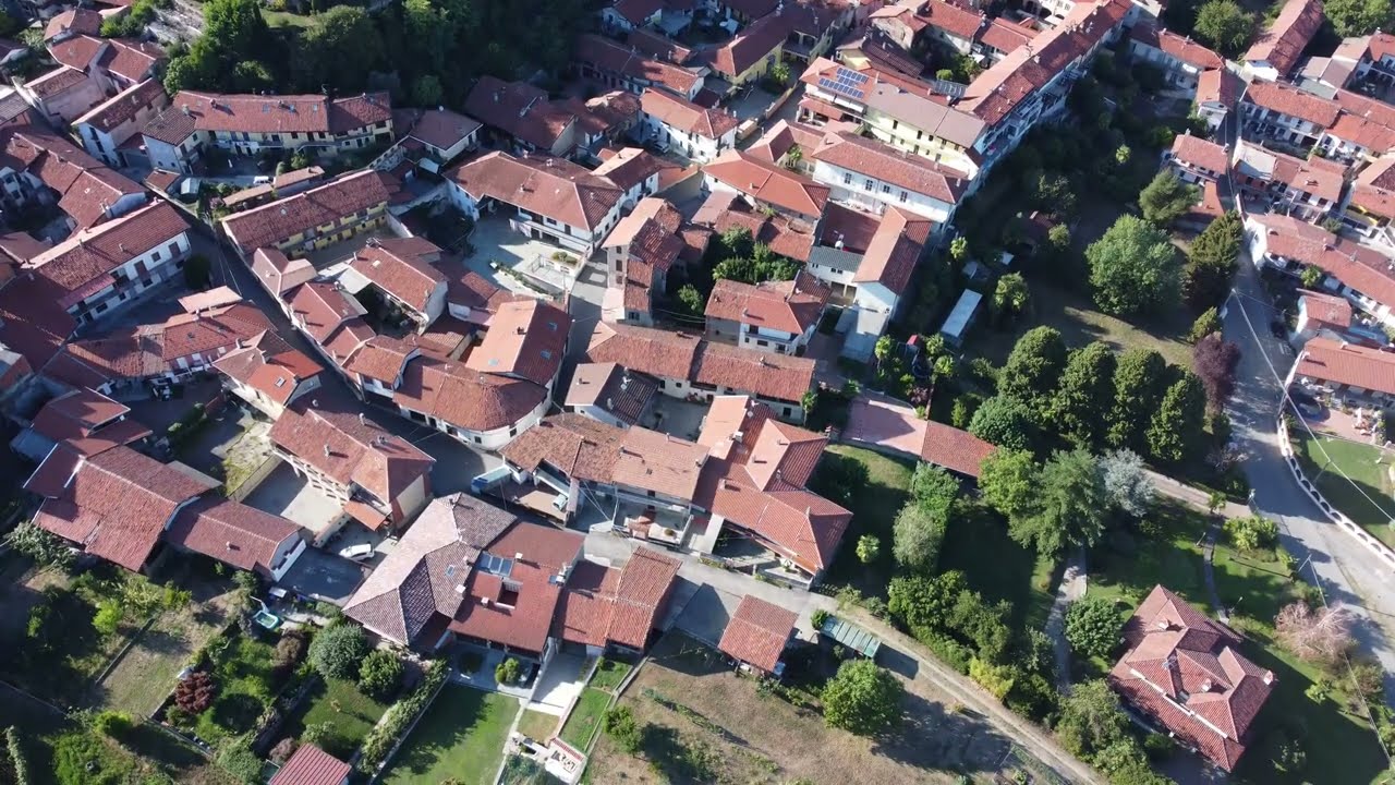 Bird's Eye View Moncrivello, Vercelli , Italy   4K  DRONE FOOTAGE