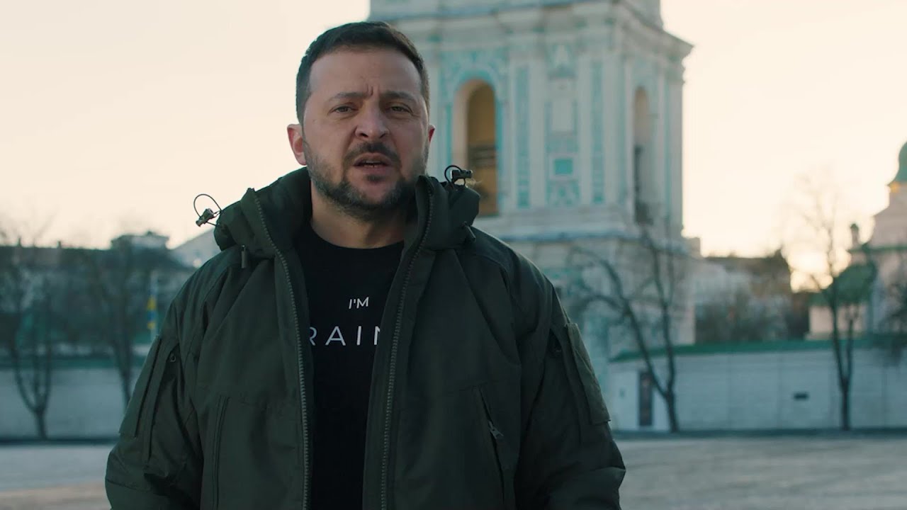 Zelensky proposes Ukrainian citizenship for foreign fighters | AFP