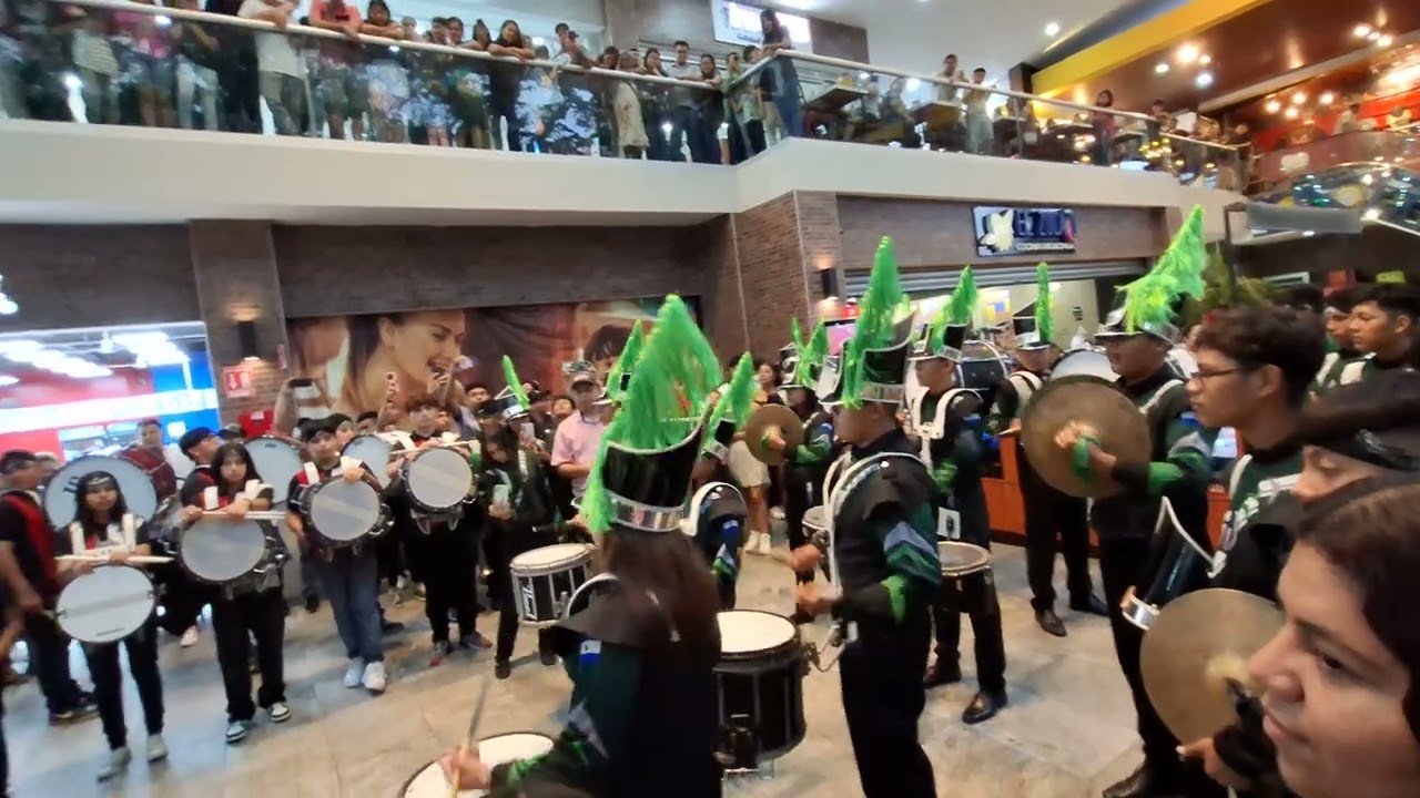 duelo de percusión entre banda San José dream, 14 de diciembre, escuela mangini paseo Venecia