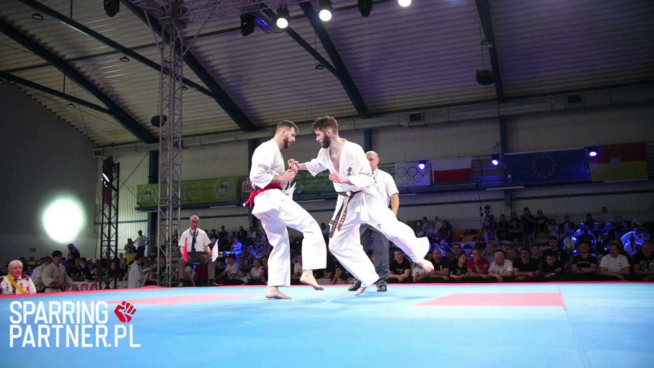 Bence Draga vs Nolan Blatry Semi Final Man -80kg European Karate Kyokushin Championships