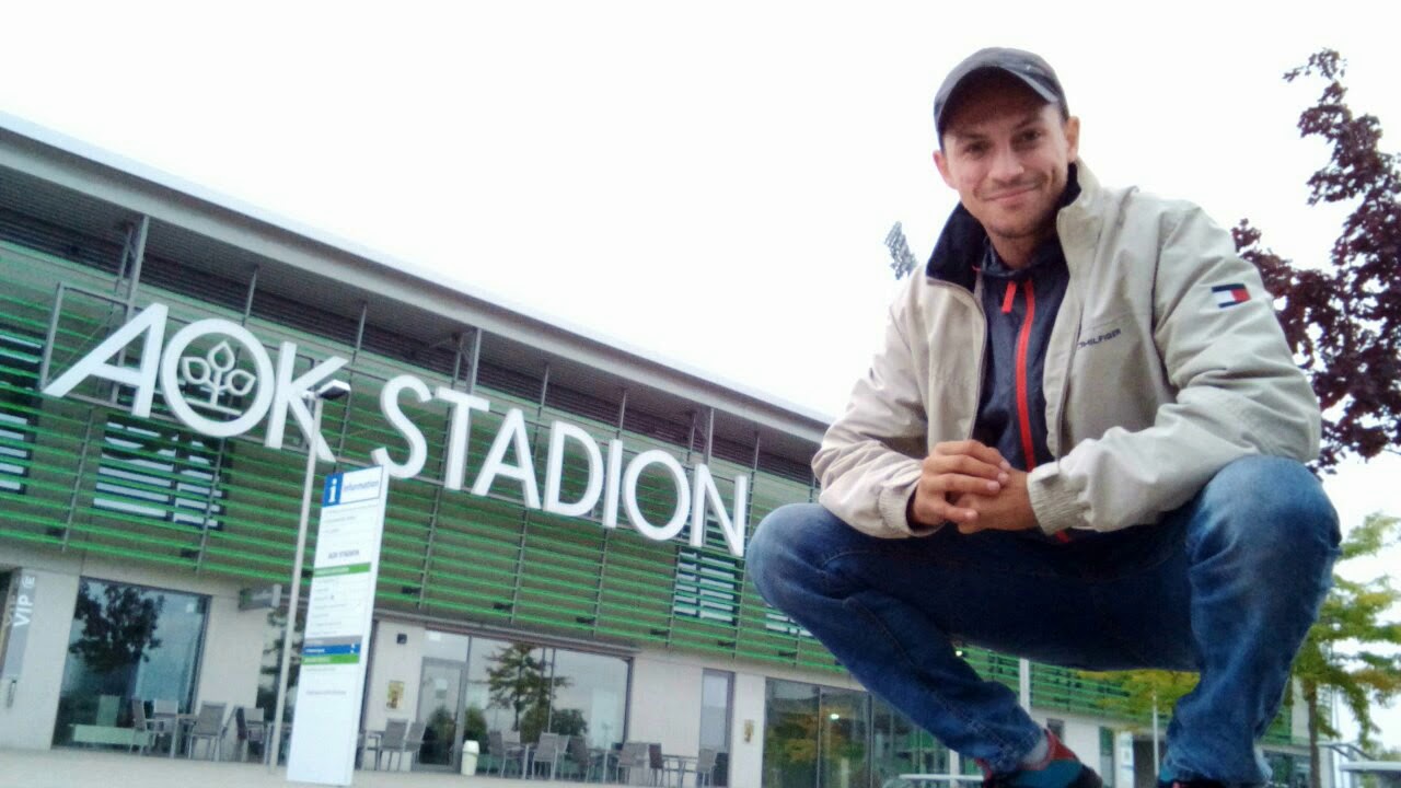 Niemcy, Wolfsburg. Volkswagen Arena i pr&oacute;ba wejścia...