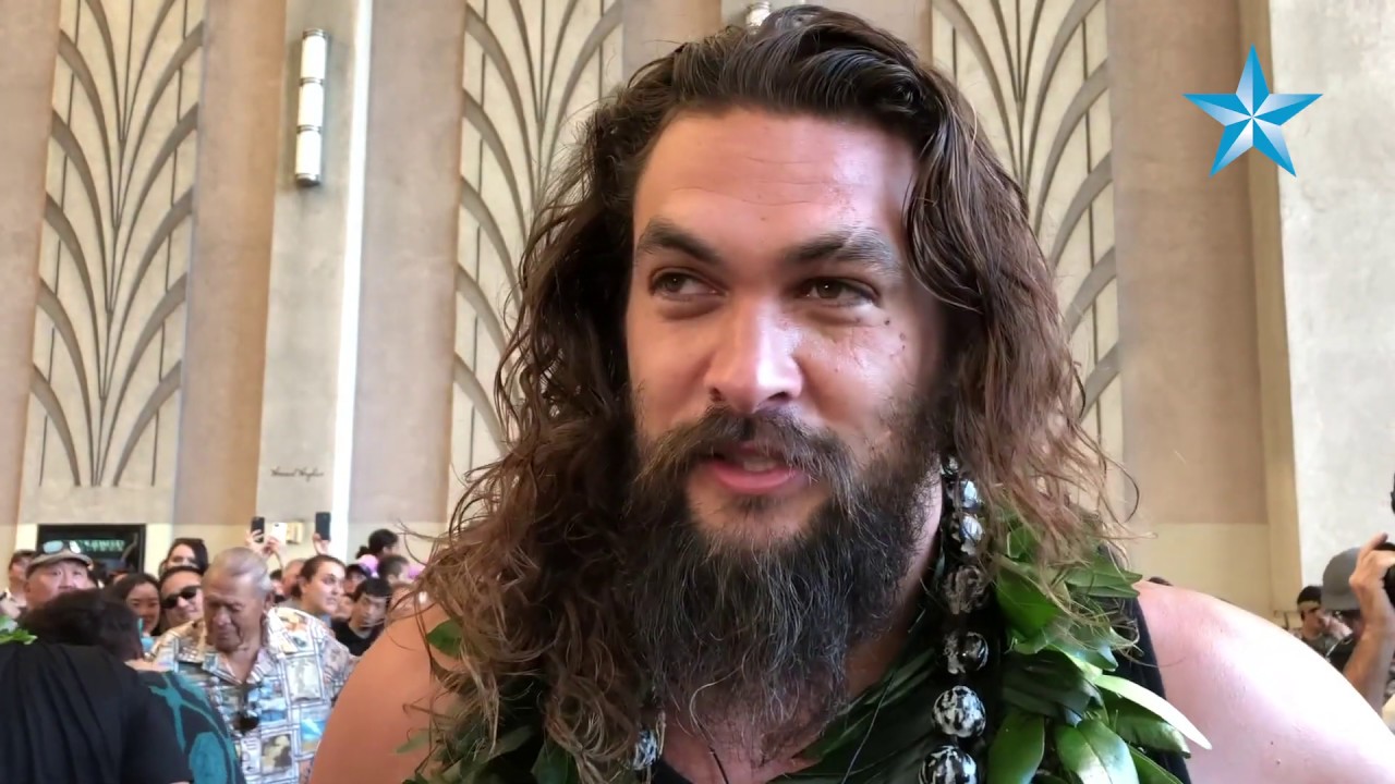 'Aquaman' star Jason Momoa performs haka at Hawaii premiere