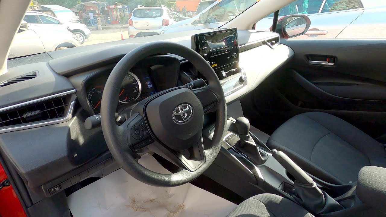 استعراض مواصفات تويوتا كورولا 2021 الفئة الاولى Toyota Corolla