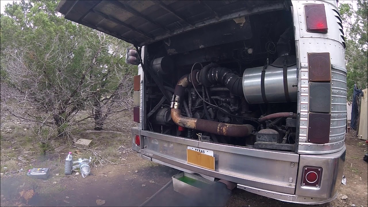Diesel Cold Start - Detroit 6V92 - Silver Eagle Bus