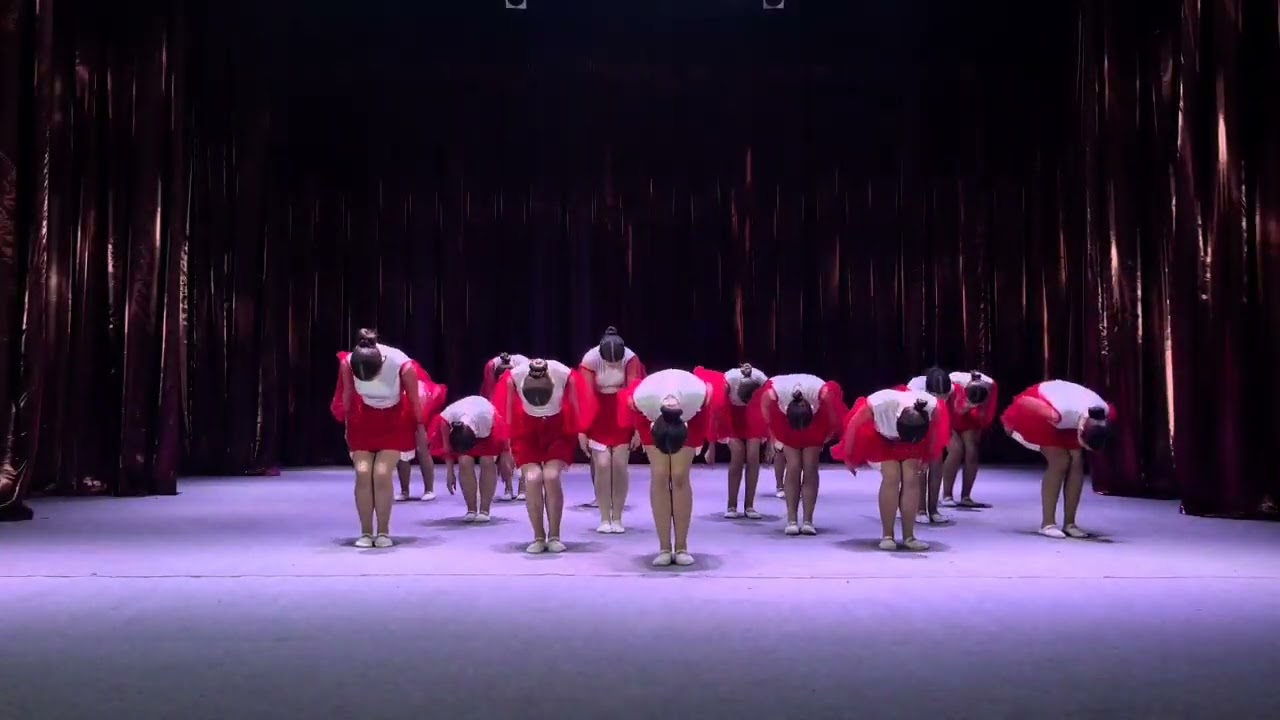 Зразковий аматорський хореографічний колектив 