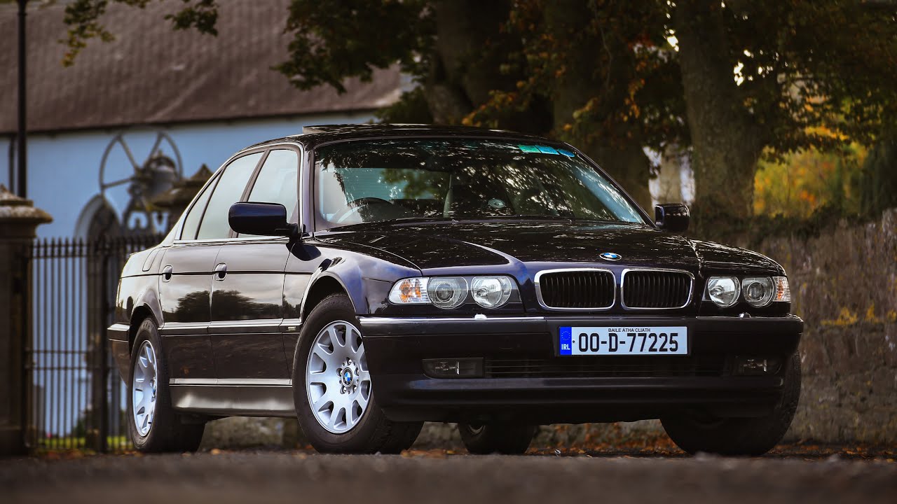 BMW 735i E38 Cruising Test [The Transporter] ||  BMW Speed Acceleration & Sound