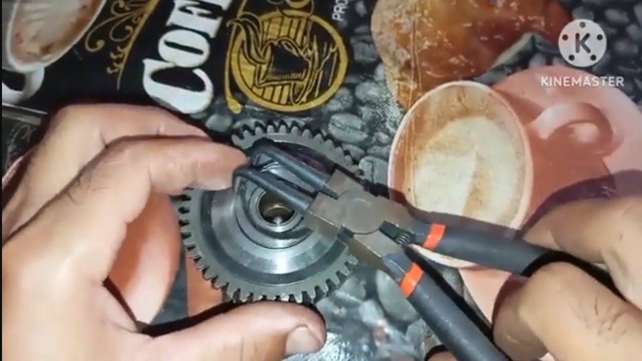 COMO TIRAR BARULHO DO MOTOR OU CONSERTAR ENGRENAGEM DO COMANDO DA CG 125 2000 ATÉ 2005 