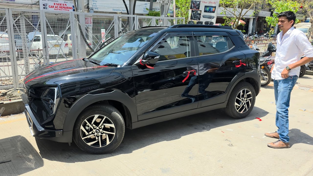 2025 MAHINDRA 3XO AX5 VARIANT BLACK COLOR SHOWROOM AND AFTER MARKET ACCESSORIES REVIEW