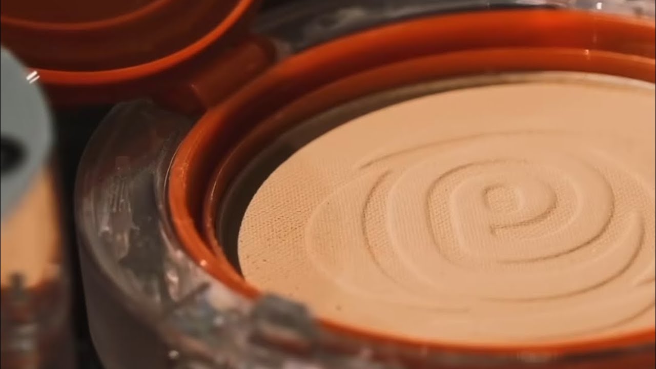 Enigma Skintroduction: Powder Foundation