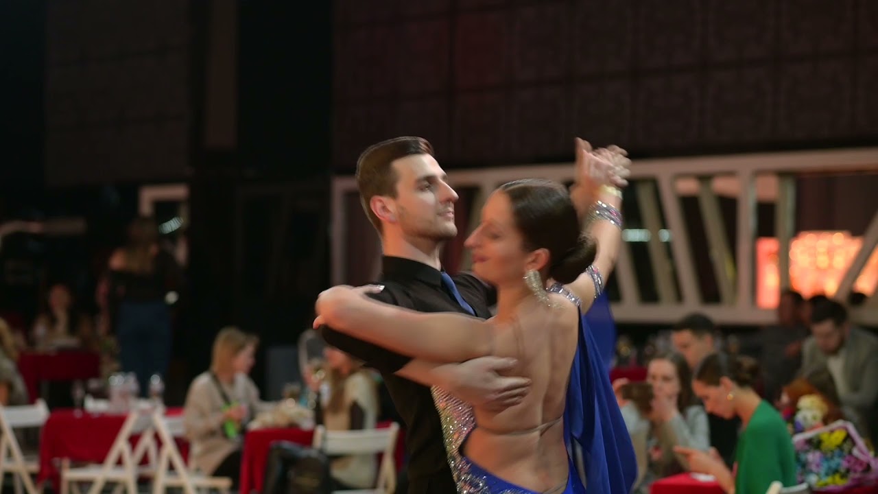 New Year Pro-Am Celebration 2022.Solo Performance.Waltz. Бешкенадзе Тимур-Овчаренко  Елена