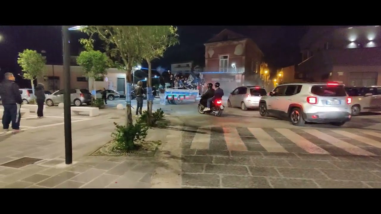 Moiano in festa per il terzo scudetto del Napoli | Video&reg; Andrei Vernica