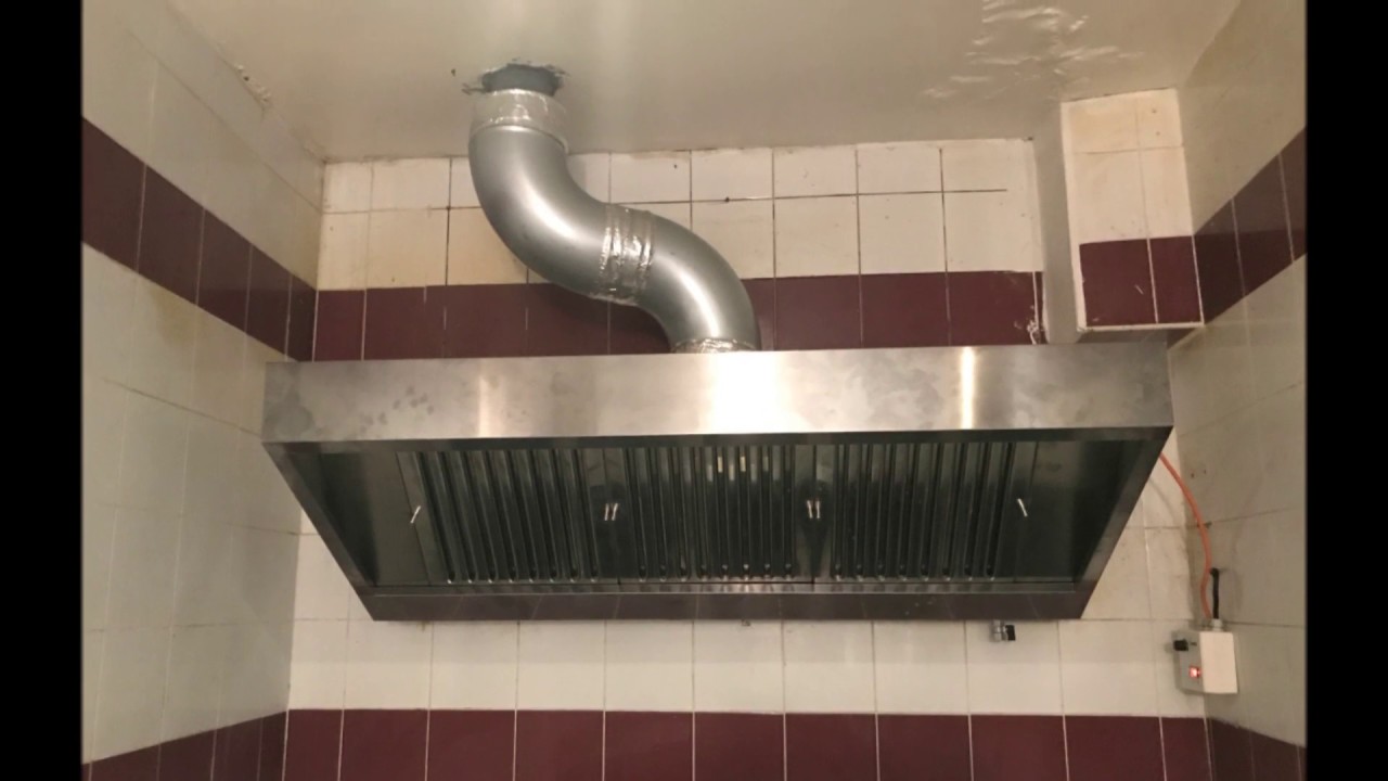 CHANGEMENT DE HOTTE ASPIRANTE INOX POUR CUISINE PRO