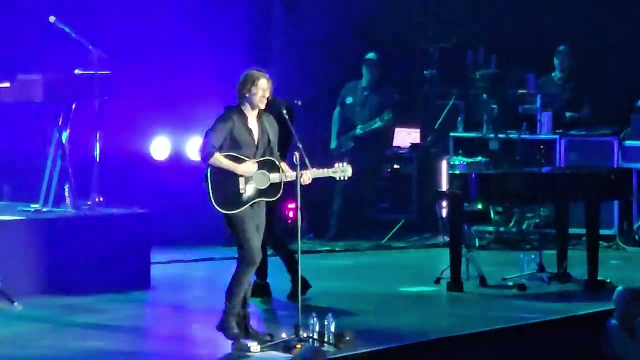 Dean Lewis Waves + All Your Lies 25 February 2025 Amsterdam