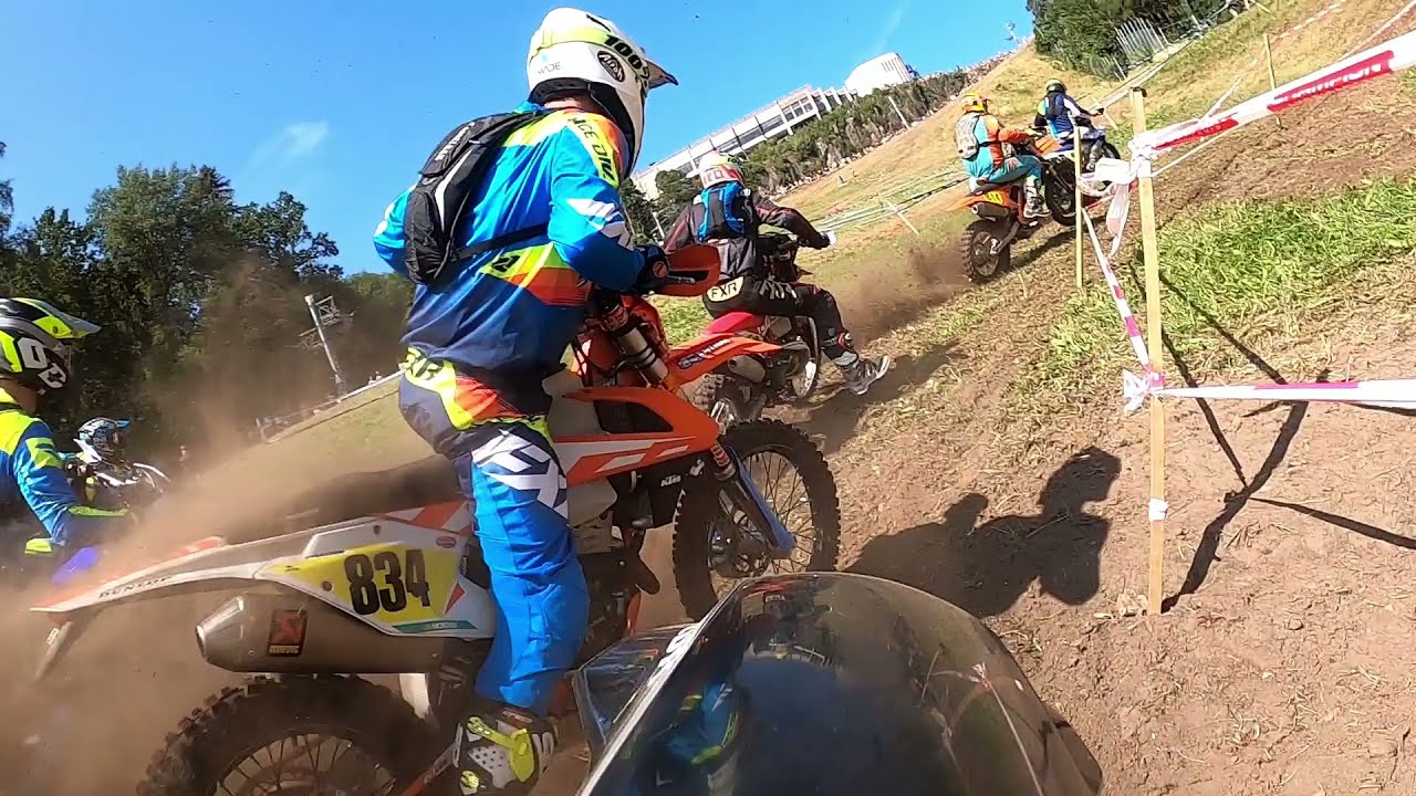 Billlingen Enduro Challenge - hj&auml;lmkamera fr&aring;n klass 40-49