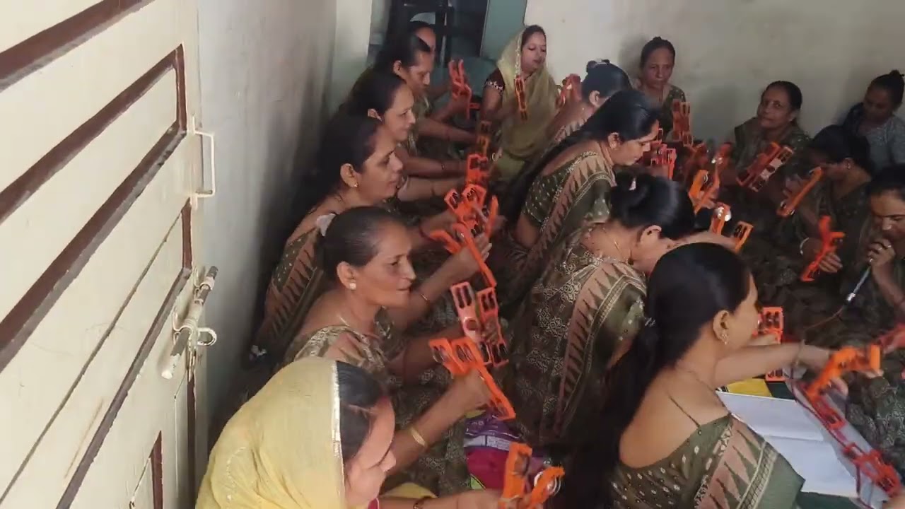 દ્વારિકાના નાથ મારા રે રંગીલા રાજા#dwrkana nathmara re rngilaraja# કીર્તન નીચે લખ્યું છે  