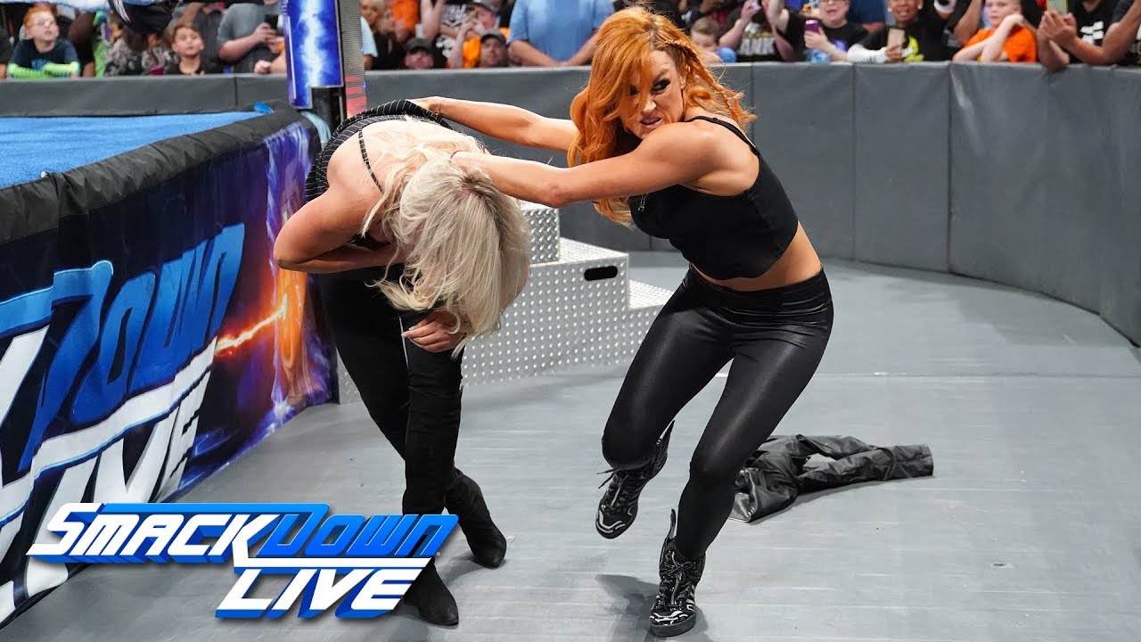 Бекки Линч наслаждается своей коронацией чемпиона: SmackDown LIVE, 18 сентября 2018 г.