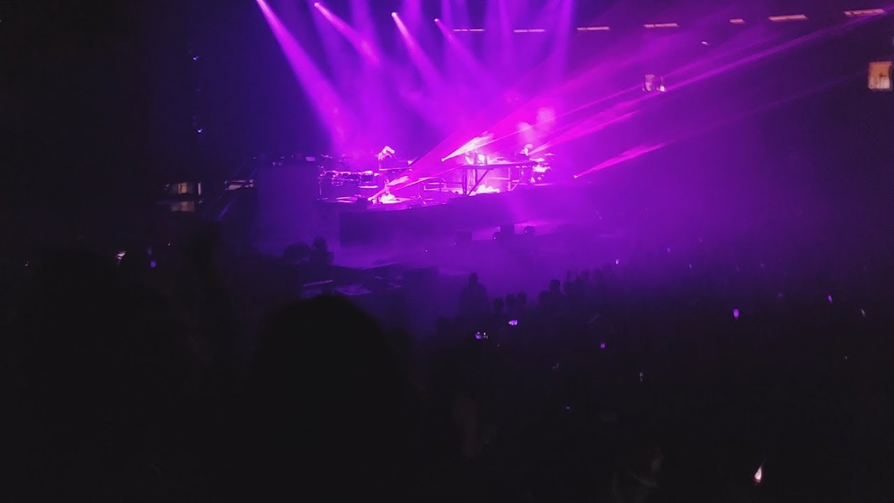 Illenium - HOLD ON (LIVE at MSG, NYC) 9/21/19