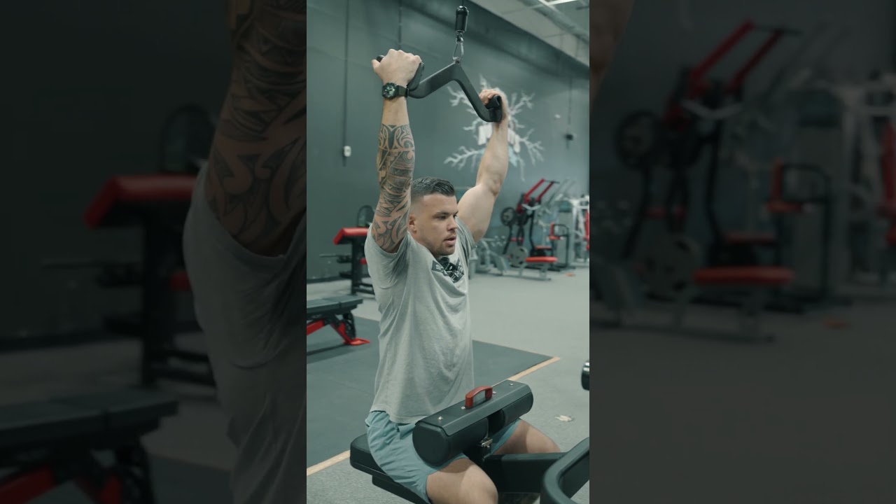 MAG grip lat pulldown