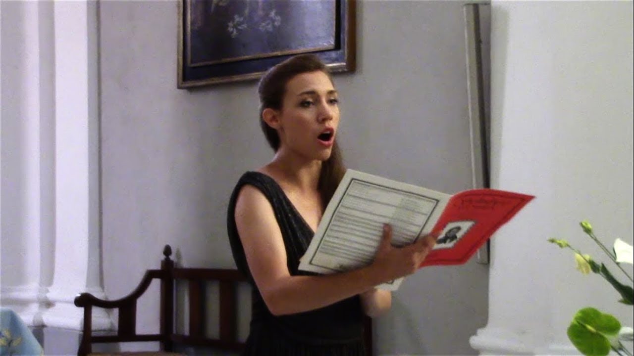 Giulia Medicina, Mezzosoprano. G.F.H&auml;ndel, Ombra mai fu