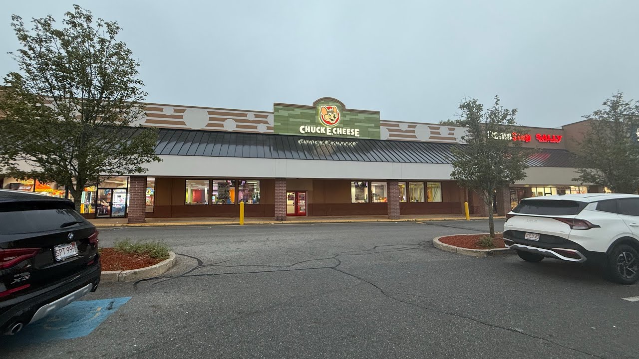 Chuck E. Cheese - Lowell, Massachusetts | Walkthrough (2024)