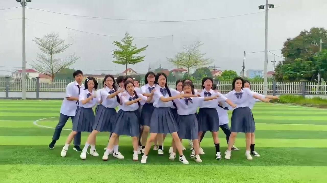 MASHUP BAY LÊN NHÉ ƯỚC MƠ HỌC TRÒ - NHÓM NHẢY 10D - ĐOÀN TRƯỜNG  THPT ĐƯỜNG AN