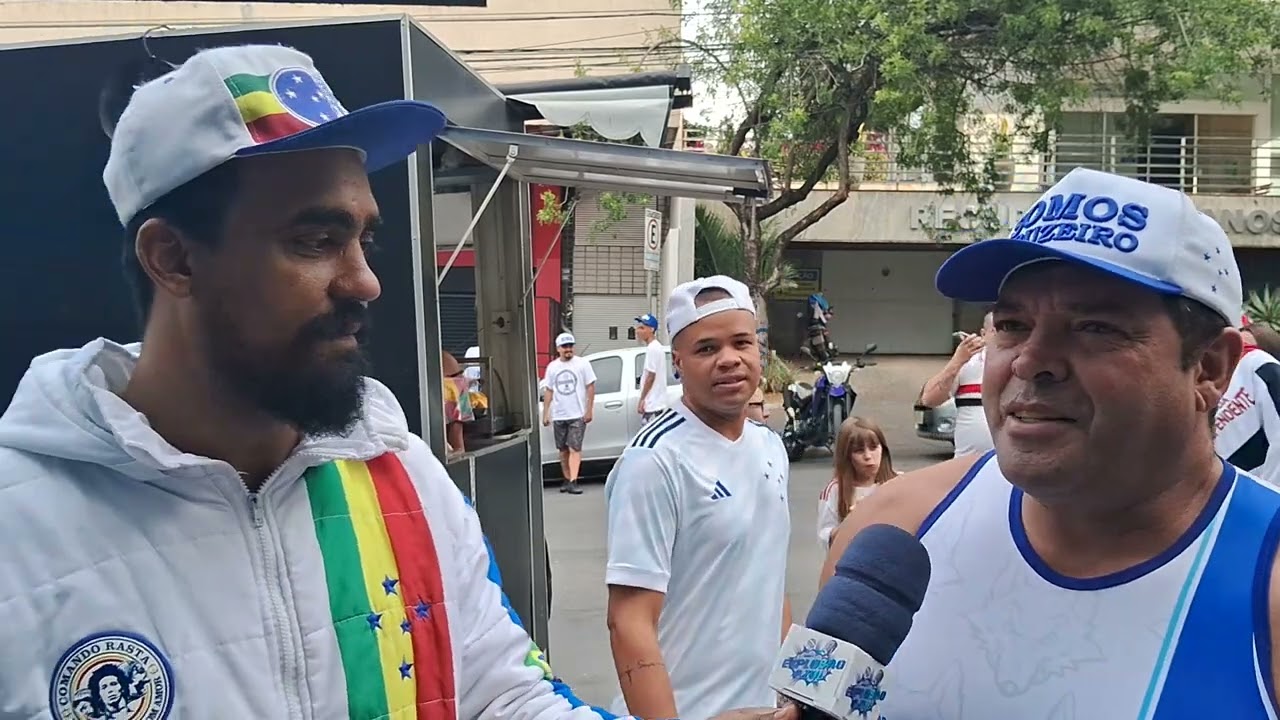 Bastidores Confraternização Das Torcidas Máfia Azul e  Torcida Independente